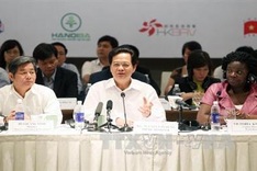 PM: Vietnam strictly implements trade agreements