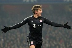 Bristling Bayern blacken Arsenal's nightmare