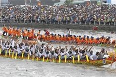 Khmer celebrate heritage during Ok Om Bok festival