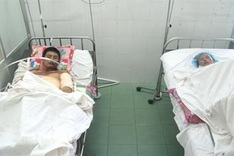 Burn victims seek help from community