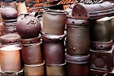 Pottery village on the brink of vanishing