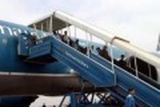 Over 3,000 VNA passengers cleared from airports
