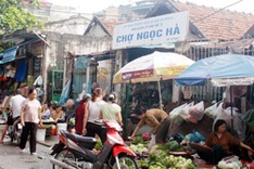 Shoppers prefer traditional markets