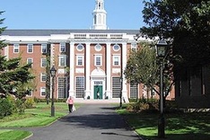 Studying abroad points out flaws in Vietnamese education