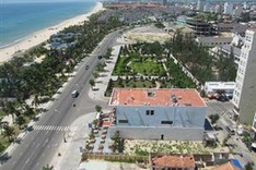 Da Nang to reclaim private beaches