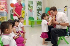 HCM City welcomes foreign preschool teachers