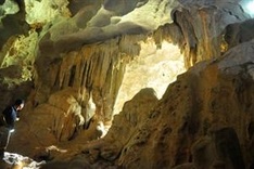23 newly discovered caves in Ha Long Bay to be named