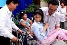Australian NGO donates wheelchairs to disabled children