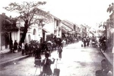 Old Hanoi exhibited around Old Quarter