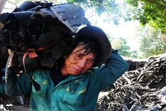 Recycling of tyres poses health risk in village