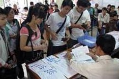 Students flock to study economics