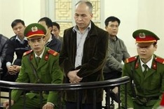 Hanoi blogger found guilty of slander