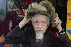 Elderly man has not cut hair for 70 years