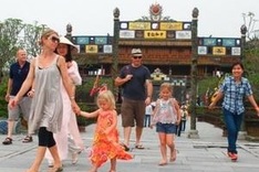 Foreign arrivals in Vietnam likely to exceed 6.5 mln