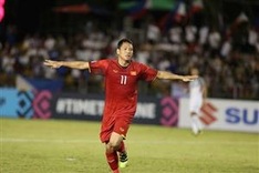 Vietnam beats Philippines 2-1 in AFF Cup semifinal first leg