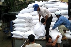 RoK donates 10,000 tonnes of rice to aid storm Damrey’s victims