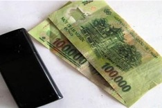 Golf course staff object to security searches and personal money limit