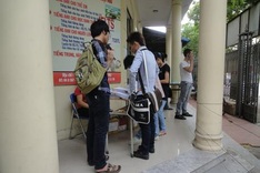 University entrance exam training centres attract students