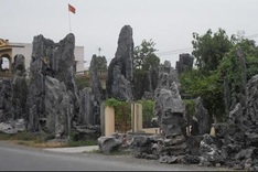 Rocky town