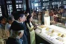 Nguyen Dynasty treasures on display in Hue