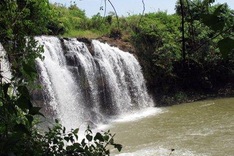 Ia Nhi Waterfall, a sleeping beauty in the jungle
