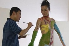 Artist bemoans difficulties facing body painting