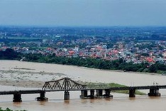 Red River mega project faces strong opposition