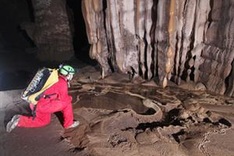 Beautiful new cave discovered in Quang Binh Province