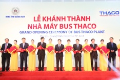 Vietnamese bus manufacturer signs export contracts