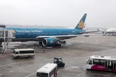 Vietnam Airlines, VietJet Air fined for flight delays