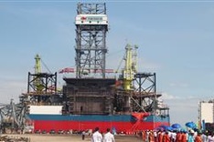 Largest jack-up drilling rig officially launched in Ba Ria-Vung Tau