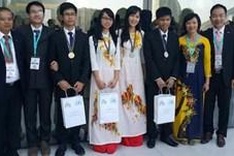 Four Vietnamese students prized at 47th International Chemistry Olympiad
