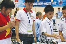 13 Vietnamese teams to head for int’l Robothon competition