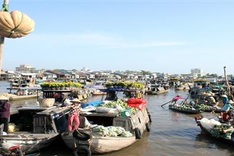 Serious pollution affects Cai Rang Floating Market