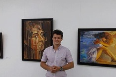 Romanian artist opens solo exhibition in Hanoi