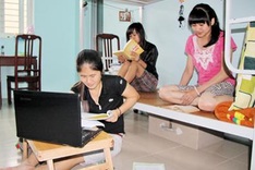 Creative students earn cash in student halls
