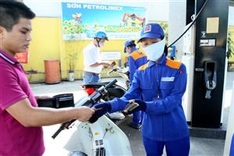 Petrol price rises by VNĐ434 per litre