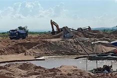Sand dredging violations rampant in Phu Yen