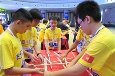 Vietnamese students excel at World Mathematics Olympiad