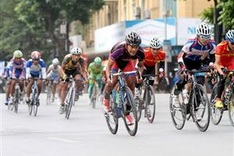 Trans-Vietnam cycling tournament concludes