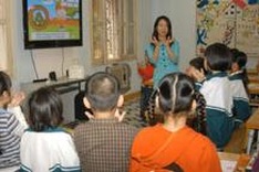 Local teachers of English not up to standard