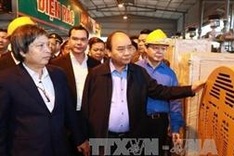 PM inspects waste-to-energy technology model in Ha Nam