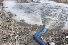 City finds 700 firms polluting
