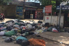Town filled with rubbish as dumping site overloaded