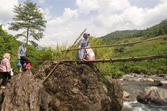 Hard teaching lives in northern mountainous areas