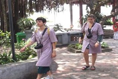 Hanoi’s famous temple applies dress code to visitors