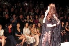 By smoking on catwalk, model raises debate