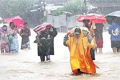 Storm ravages Philippines, drought prolongs in Thailand