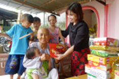 Tet presents sent to orphaned children