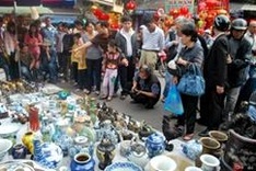 Weekly antique market to open in Hanoi